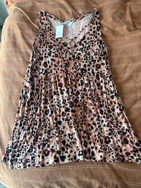 NWT Pink Leopard Tank
